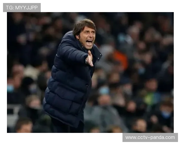 裁判VAR判罚引争议，孔蒂抗议红牌离场