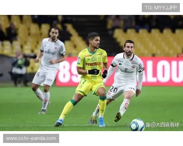 巴黎FC客场战绩优于主场，欧塞尔保级压力下难有作为